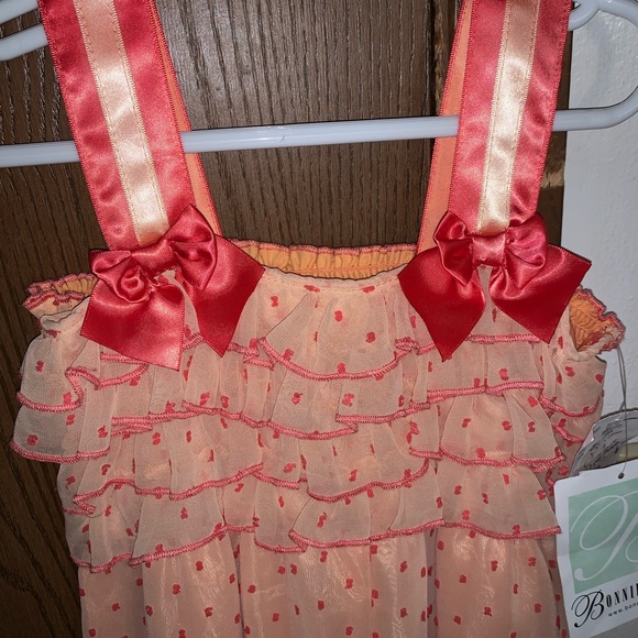 One piece girls outfit. - Picture 3 of 4